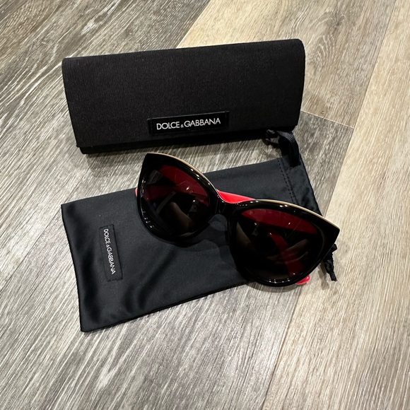 Dolce & Gabbana sunglasses - Picture 1 of 9